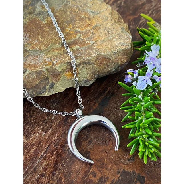 CRESCENT MOON NECKLACE