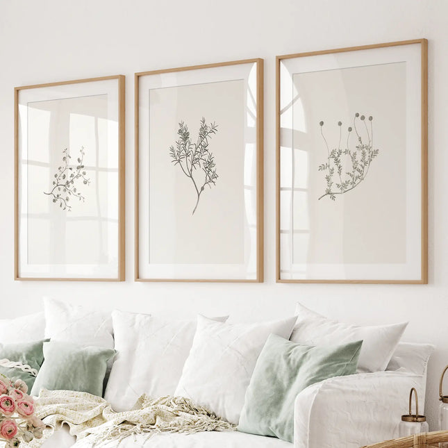 Vintage Flower Minimalistic Wall Decor. Botanical Print Set
