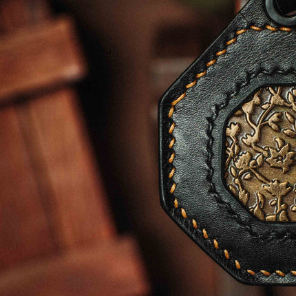 Peso Pocket v4 Plus - Octagonal challenge coin holder