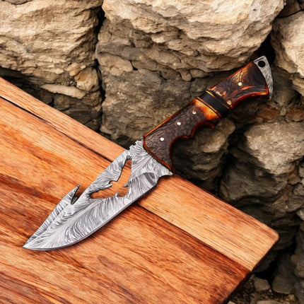 Premium Guthook Hunting Knife - Damascus Steel with Stag Horn Handle
