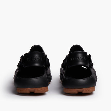 Dogtooth Clog